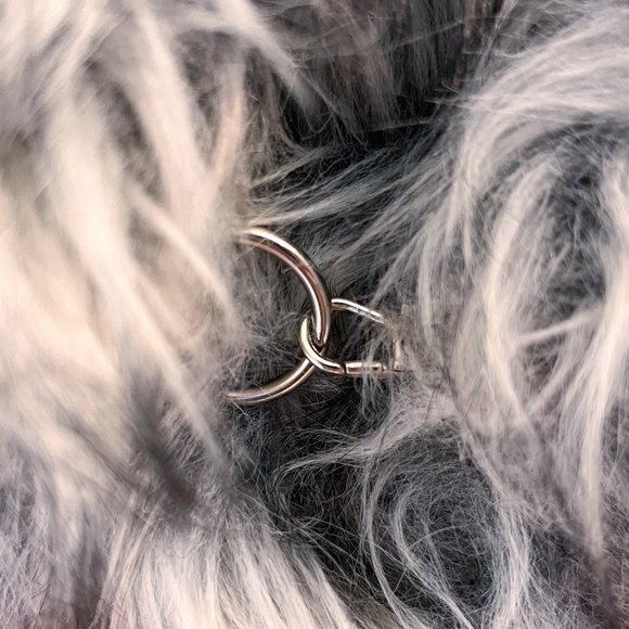 Reversible Faux Fur Velvet Cape - floral yellow and grey - Picture 5 of 8